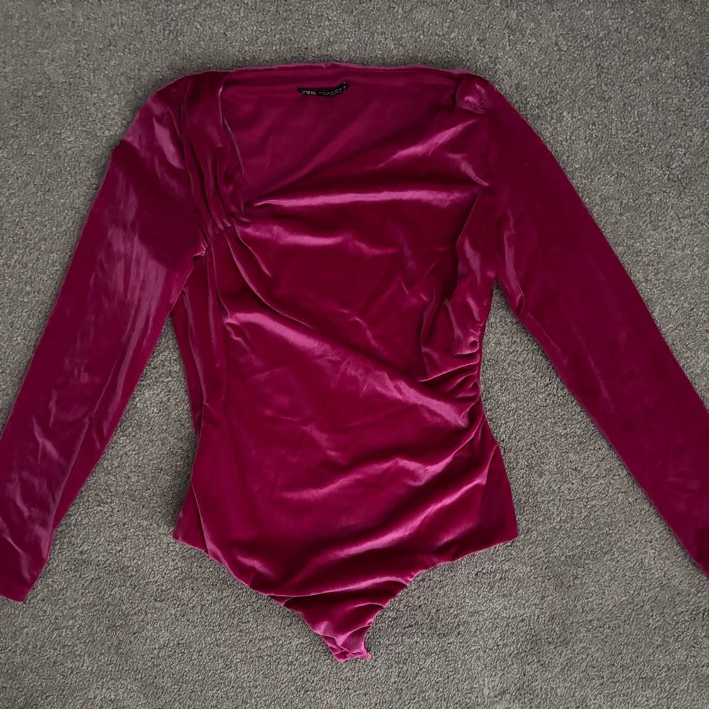 Zara Velvet Long Sleeve Bodysuit - Fuchsia